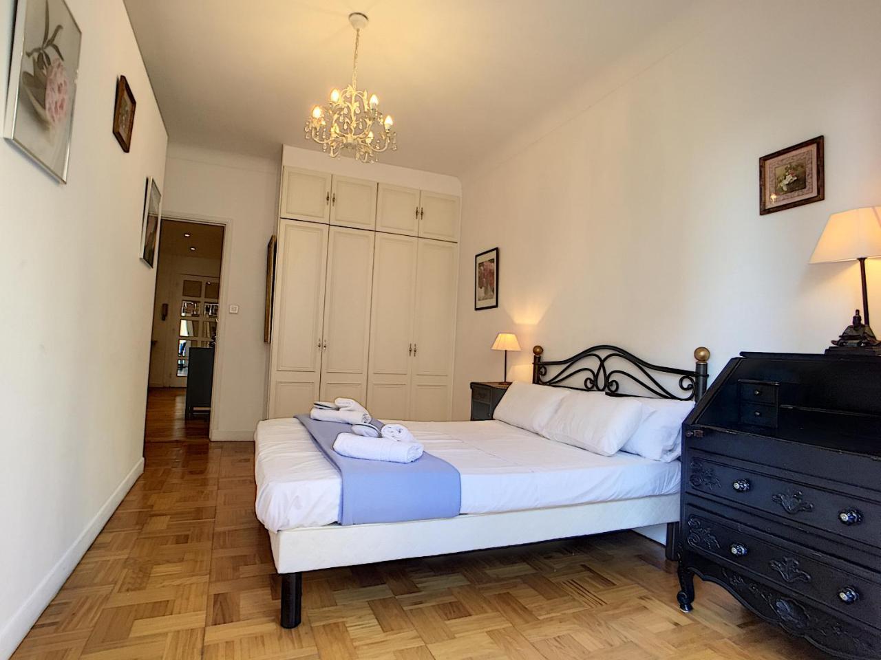 Nestor&Jeeves - L'Olympic - Central - Very Close Sea Nice Bagian luar foto