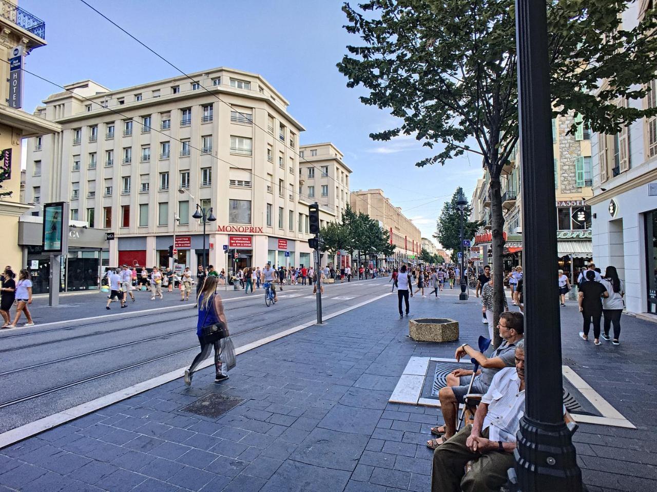 Nestor&Jeeves - L'Olympic - Central - Very Close Sea Nice Bagian luar foto